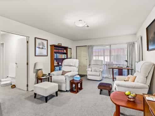 39/197 Royal Road, Massey