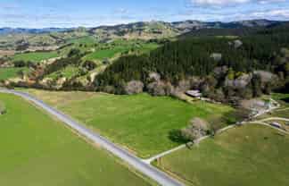 741 Whatatutu Road, Whatatutu