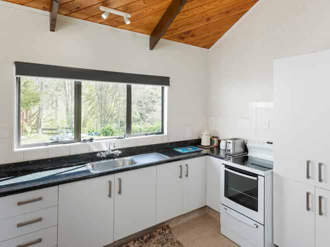 741 Whatatutu Road, Whatatutu