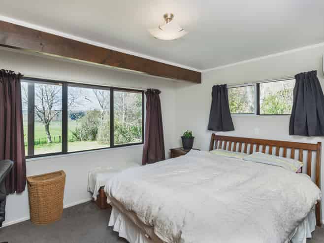 741 Whatatutu Road, Whatatutu