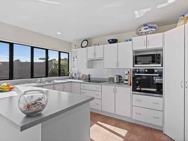 43 Longbeach Drive, Castlecliff
