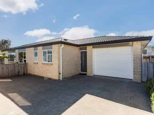 8A Kinapori Terrace, Newlands