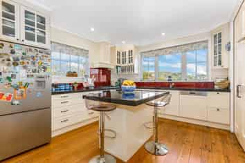 43 Simla Crescent, Khandallah