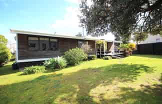 107 Kenwood Drive, Matarangi