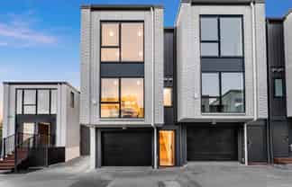 2/36 Thatcher Street, Mission Bay