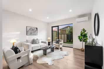 2/36 Thatcher Street, Mission Bay