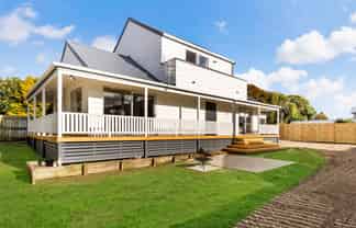 2/17 Leaming Place, Clarks Beach
