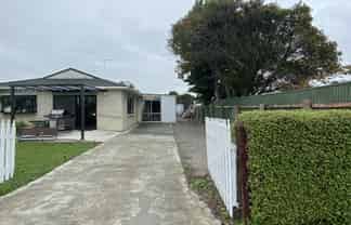 6 Panama Street, Martinborough