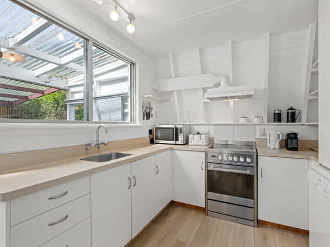 14 Arthur Crescent, Waikawa