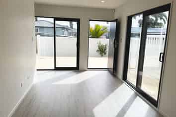 15C Renata Crescent, Te Atatu Peninsula