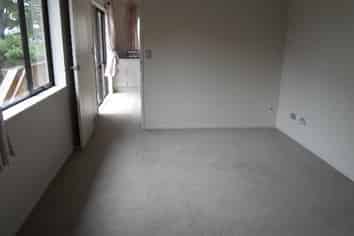 Flat 86 Rising Pde, Albany