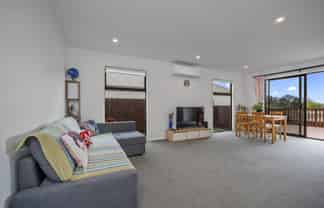 5 Amelia Way, Pyes Pa