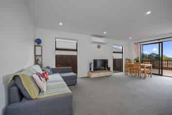 5 Amelia Way, Pyes Pa