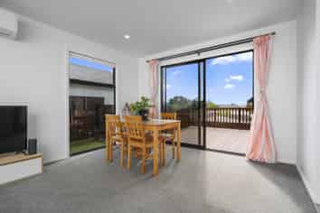 5 Amelia Way, Pyes Pa