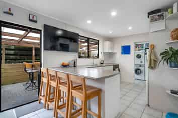55 Highland Park Drive, Highland Park