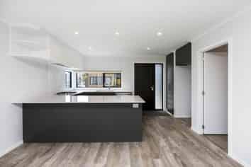 8 Reakes Crescent, Wallaceville