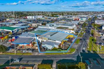 High Profile New Lynn Industrial - Vacant Possession