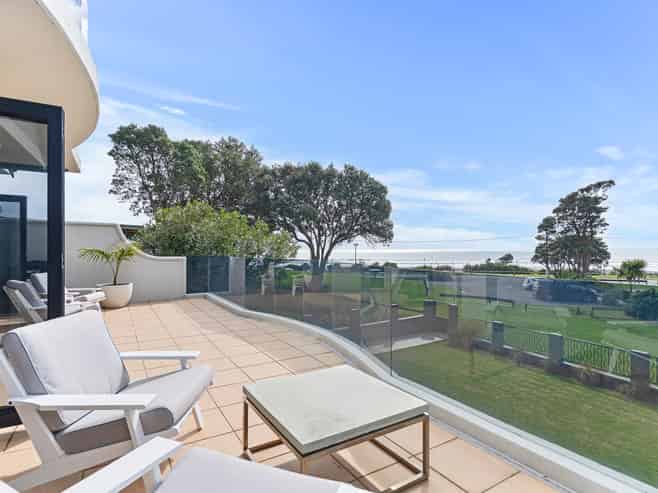 1 Arden Place, Oakura