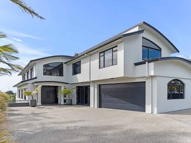 1 Arden Place, Oakura