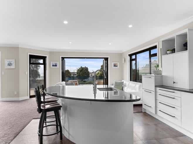 1 Arden Place, Oakura