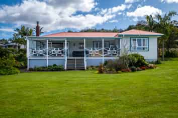 18 Grey Street East, Mangonui