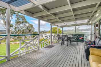 18 Grey Street East, Mangonui