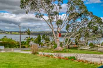 18 Grey Street East, Mangonui