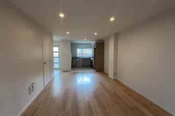 1/4 Littler Place, Hamilton East