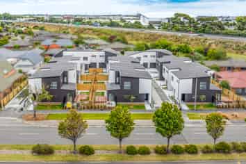 119B Lincoln Road, Addington