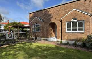 A/9 Knighton Road, Hillcrest