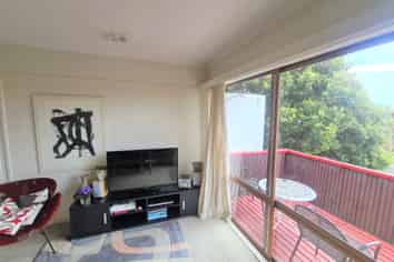B/1 Bishopgate Street, Birkdale