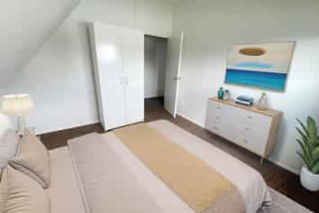 19B Clarence Street, Devonport