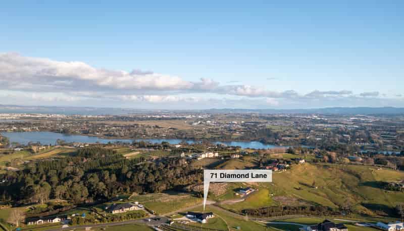 71 Diamond Lane, Riverhead