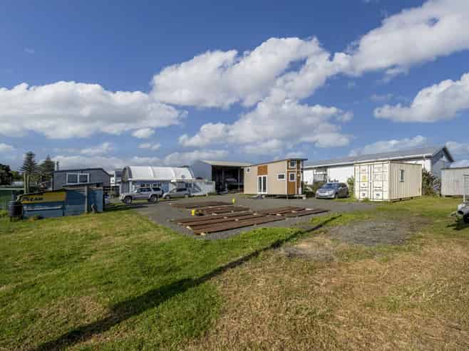 Industrial Land, Light Industry, Vacant Possession