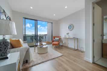 55 Puihi Crescent, Massey