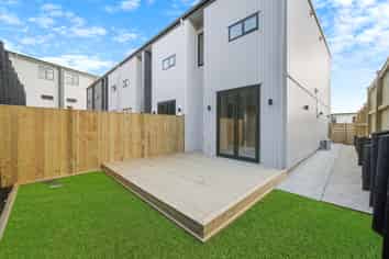 55 Puihi Crescent, Massey