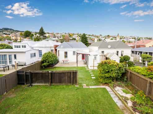 169 North Road, NORTH EAST VALLEY