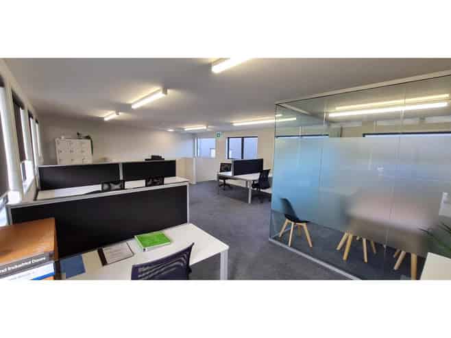 IMMACULATE WAREHOUSE IN WARKWORTH - RARE OPPOR...