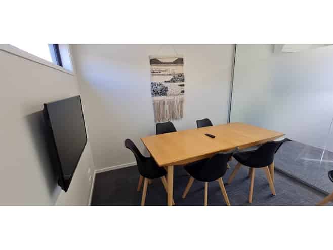 IMMACULATE WAREHOUSE IN WARKWORTH - RARE OPPOR...