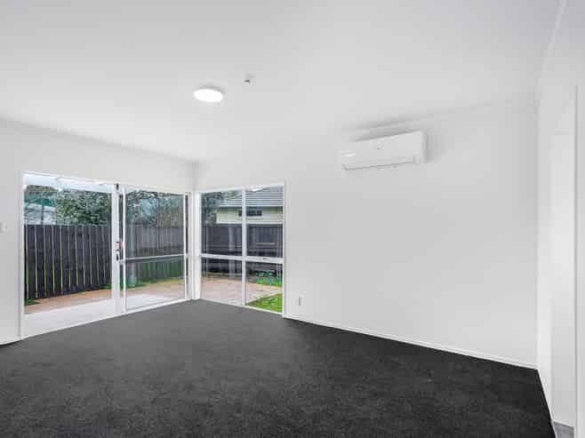 16B Storey Avenue, Forest Lake