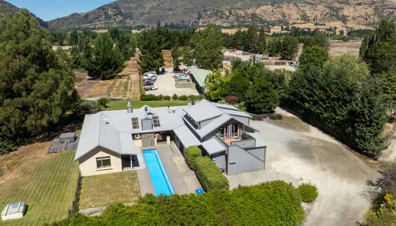 325/327 Riverbank Road, Wanaka