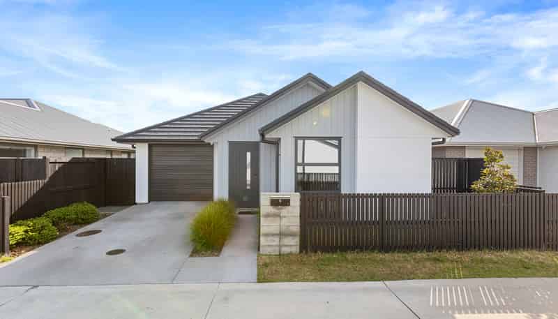 5 Tractor Way, Papamoa