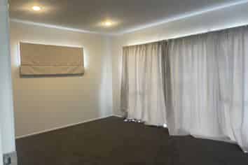 16 Merlot Way, Te Atatu South