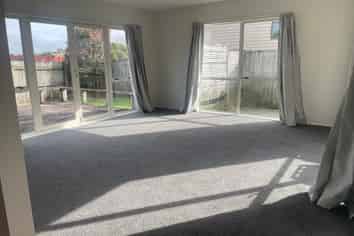 16 Merlot Way, Te Atatu South