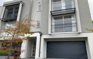 129 Barbarich Drive, Stonefields