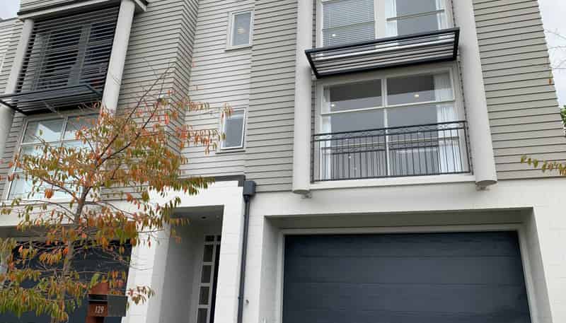 129 Barbarich Drive, Stonefields