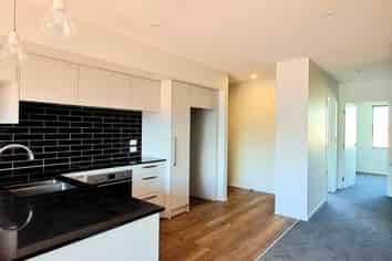 2/10 Unga Place, Beachlands