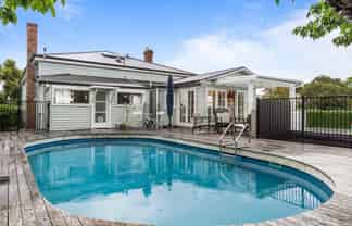 83 Taylors Road, Mount Albert