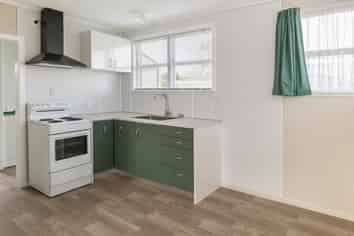 4/5 Fulton Crescent, Otara