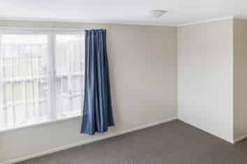 4/5 Fulton Crescent, Otara